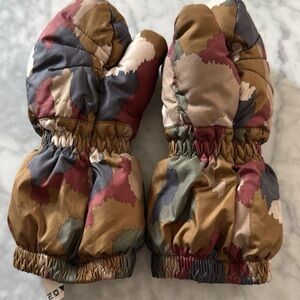 Patagonia Kids toddler baby snow winter gloves Mittens Camo 18-24 mos (2T-3T)